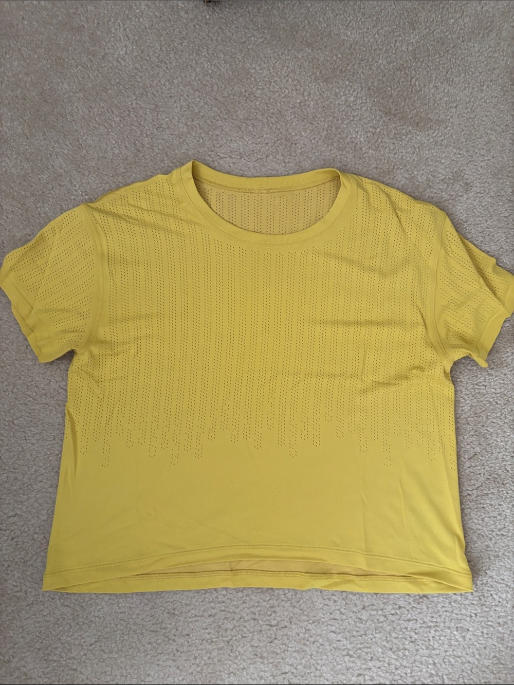 Lululemon women crop top yellow